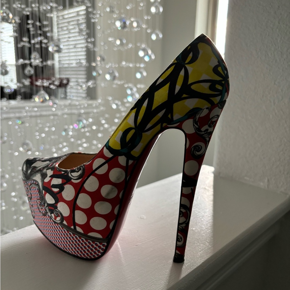 Daffodile 160 multicolred Louboutin shoes